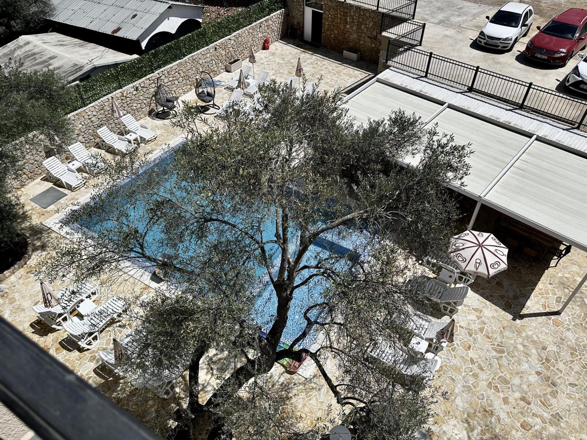 Akhdar Apartments Утеха Екстериор снимка