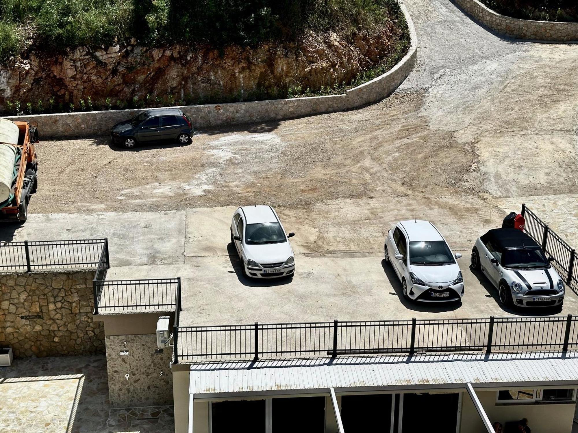 Akhdar Apartments Утеха Екстериор снимка
