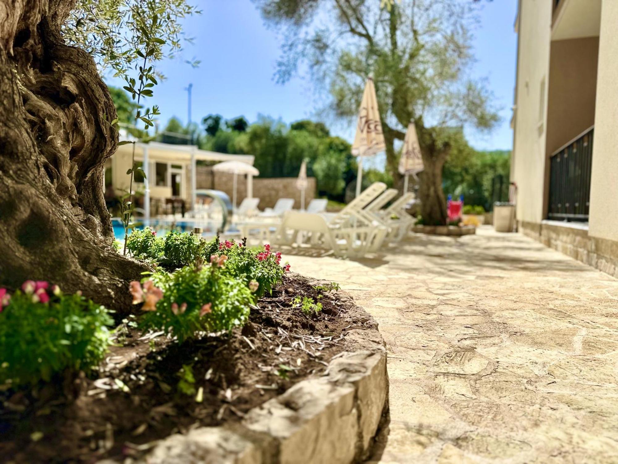 Akhdar Apartments Утеха Екстериор снимка