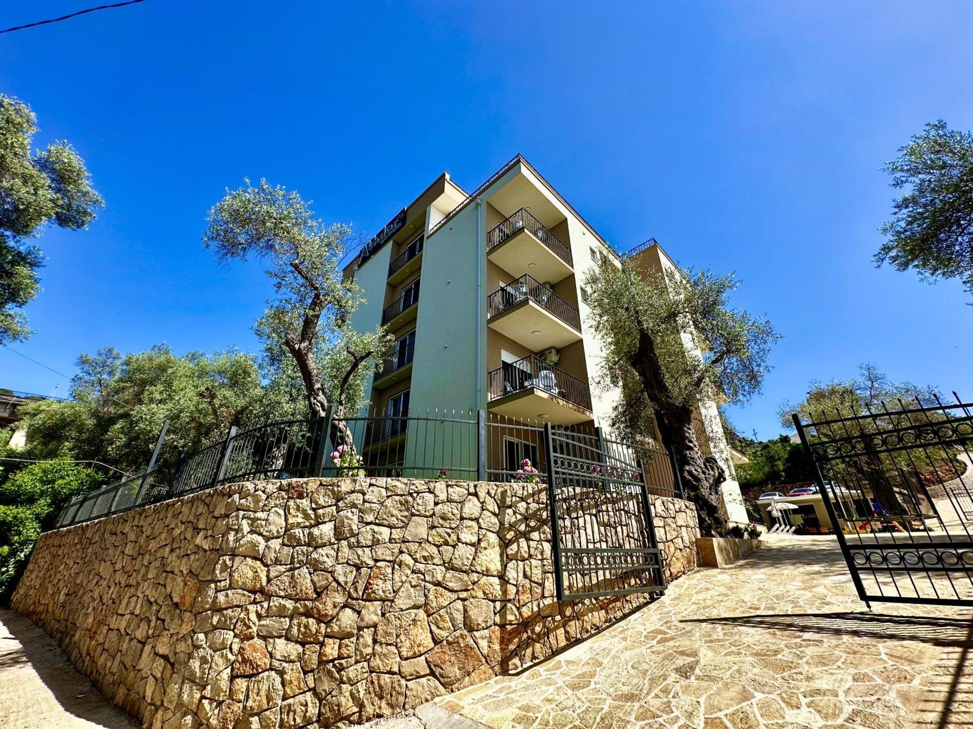 Akhdar Apartments Утеха Екстериор снимка
